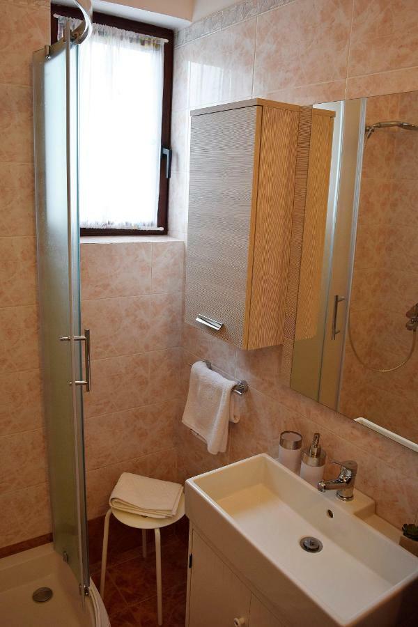 Apartments Jenny Novi Vinodolski Kültér fotó